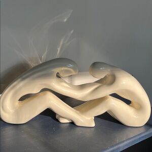 Haeger Pottery Sculpture Ceramic Figurine - Couple Lovers - 15" White 1993